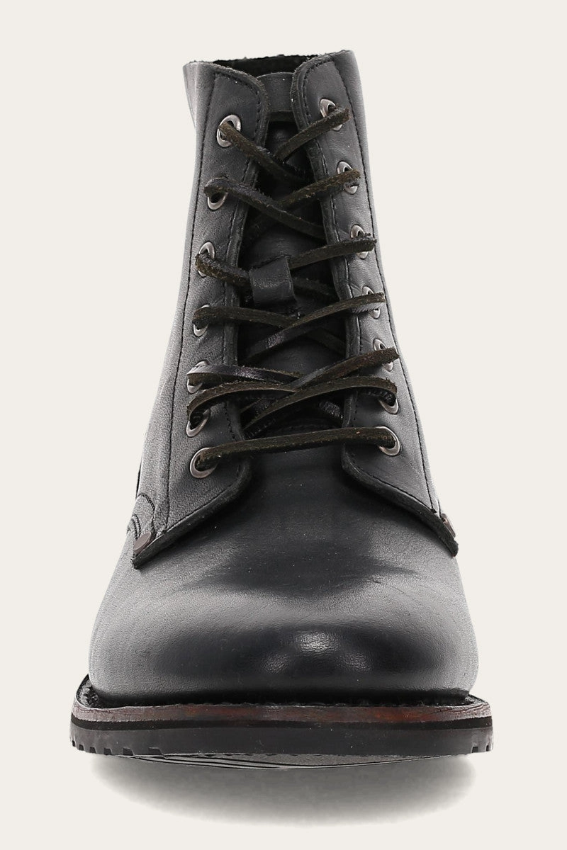 Barrett Lace Up