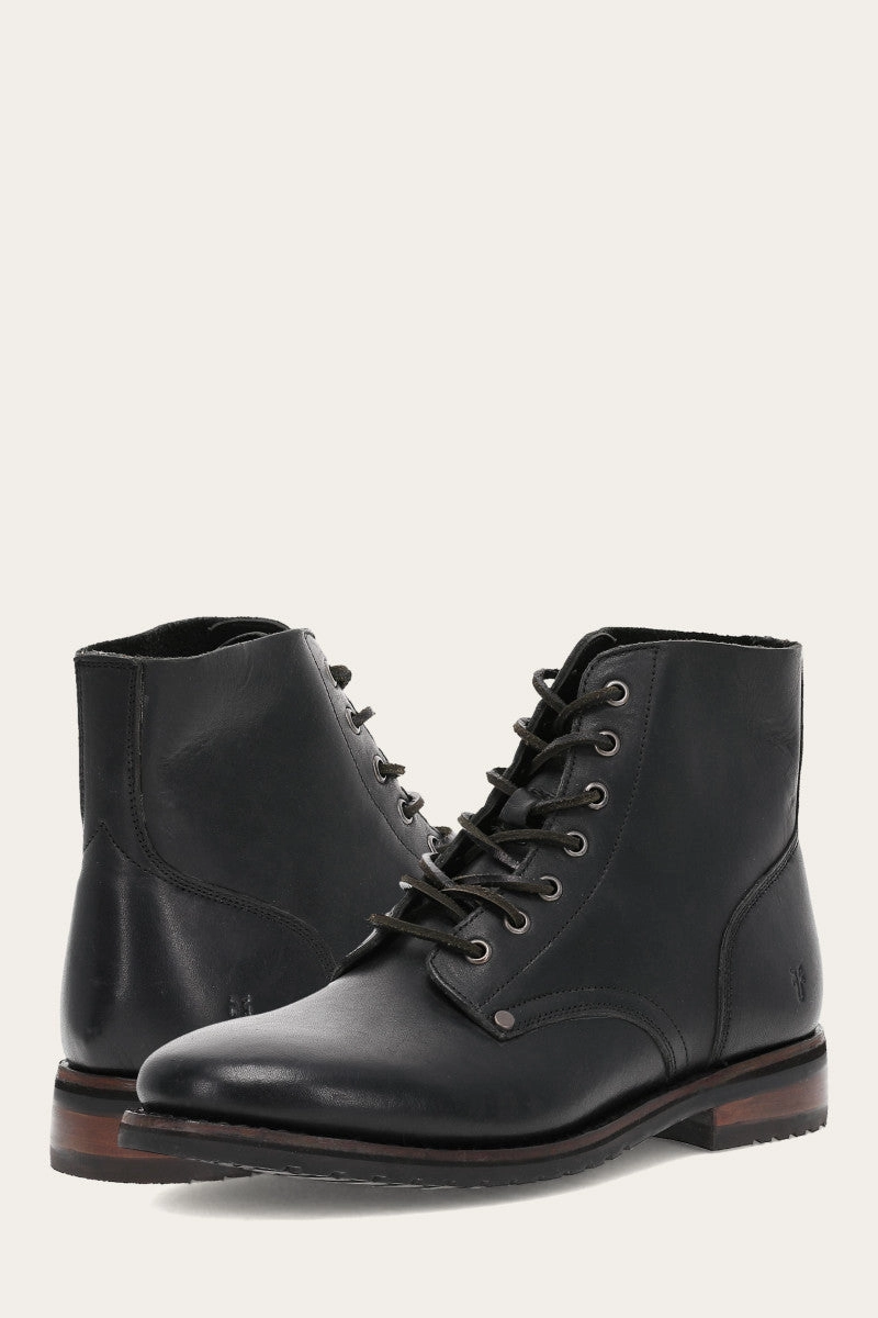 Barrett Lace Up