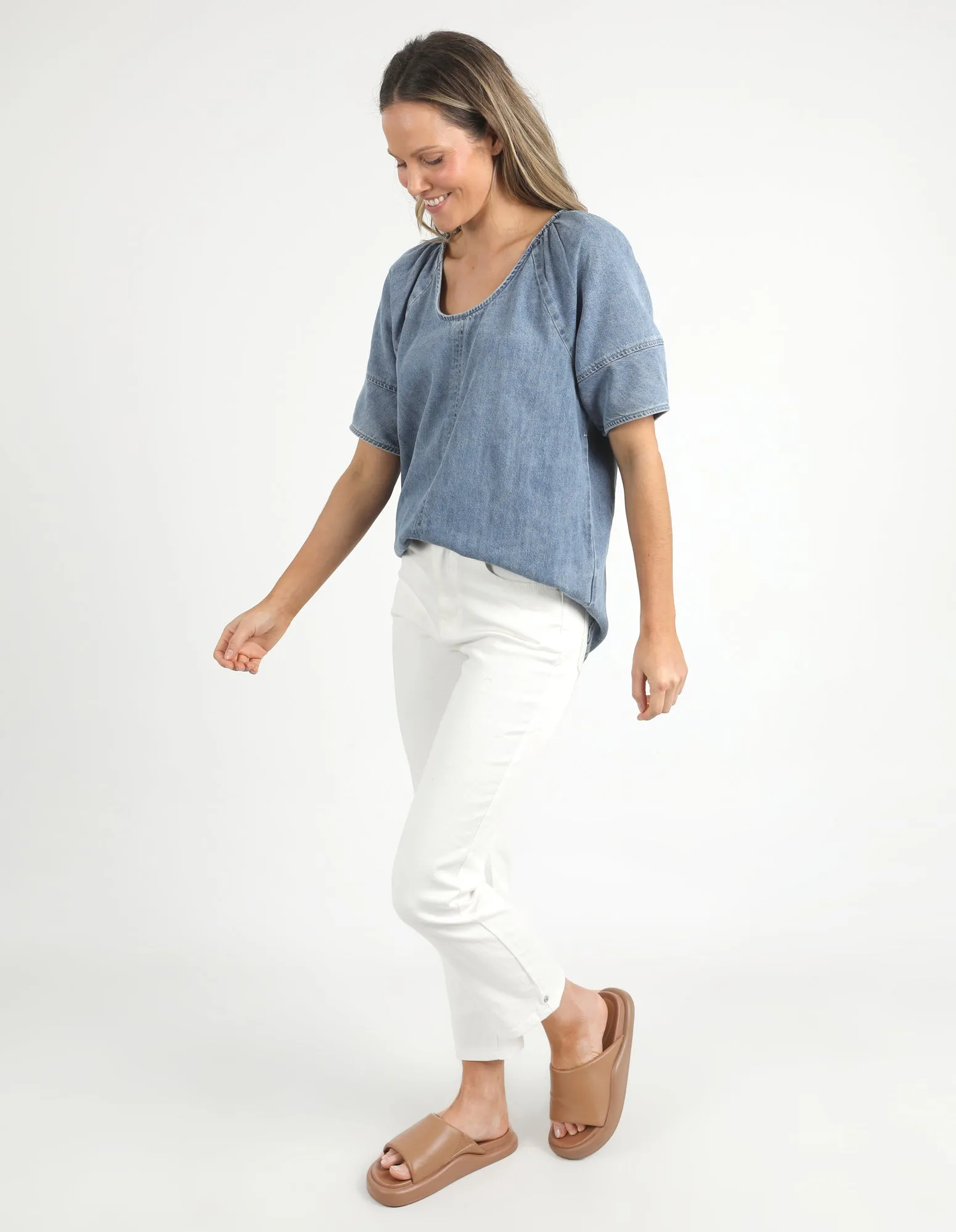 Elm Brea Top Blue Wash