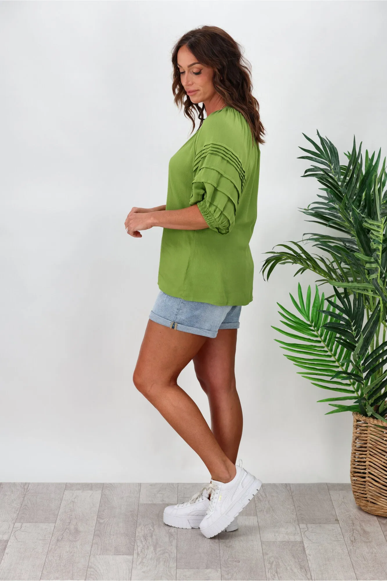 Gloss by Shine On Zita Pleated Sleeve Top Lime