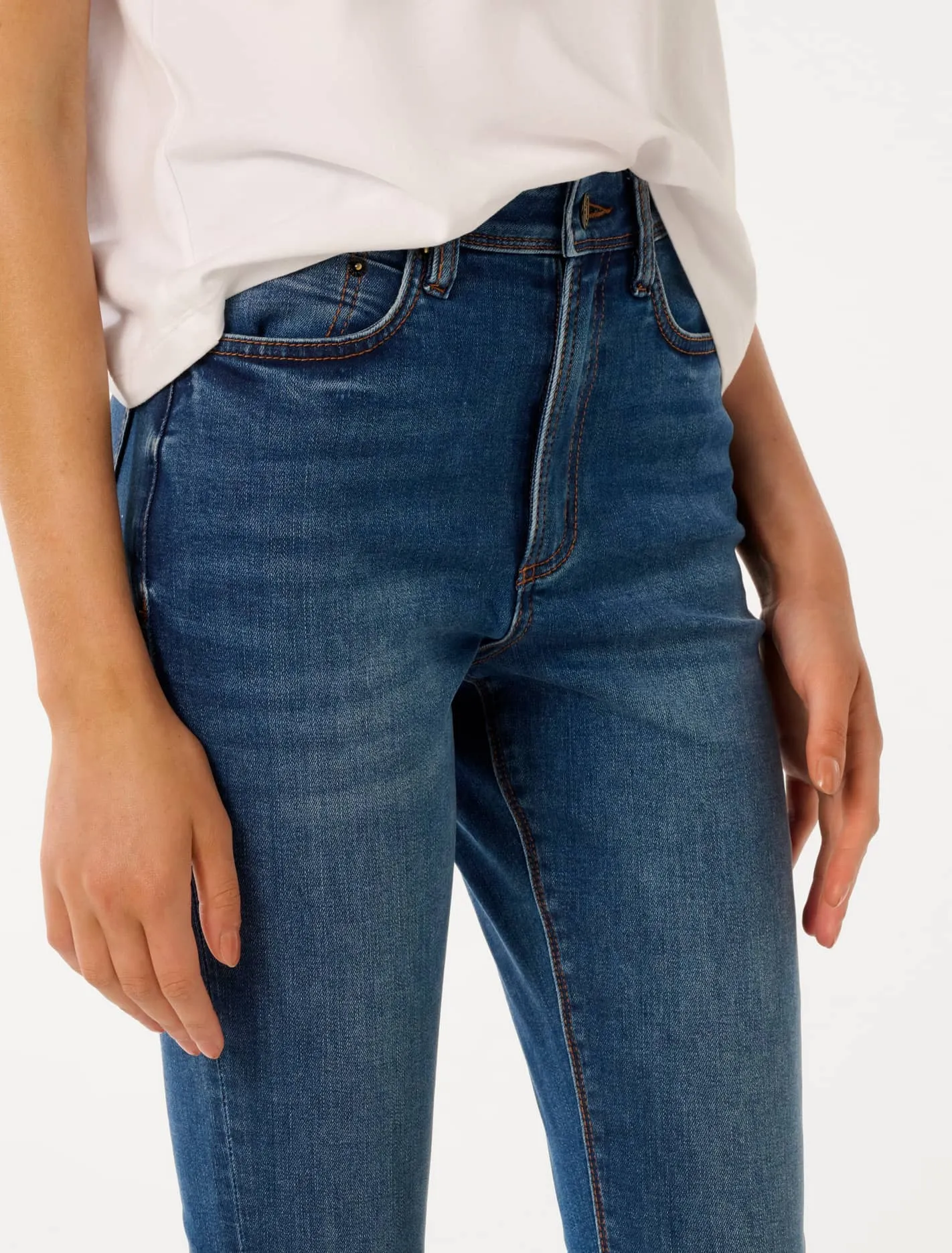 Hayley High-Rise Sculpt Jeans
