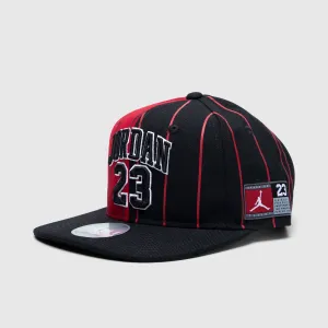 Jordan Big Kids Jersey Flatbrim Cap Black / Gym Red