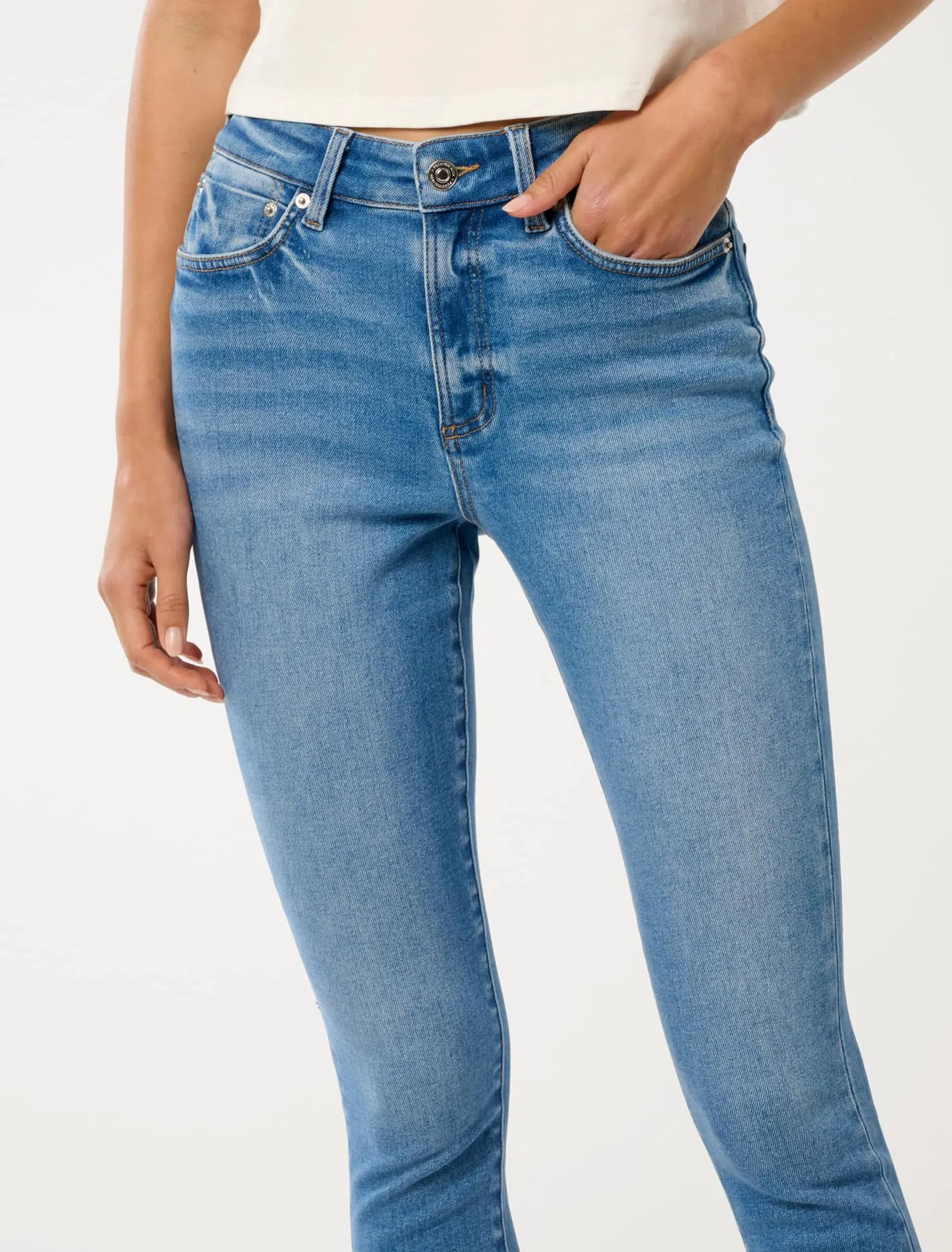 Nala Mid-Rise Skinny Jeans