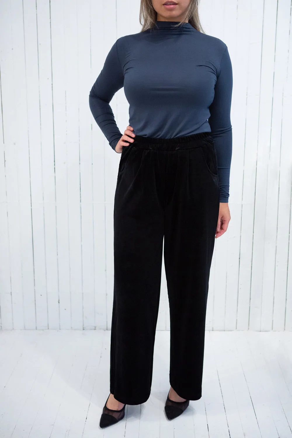 Ostroleka | Black Velvet Pants