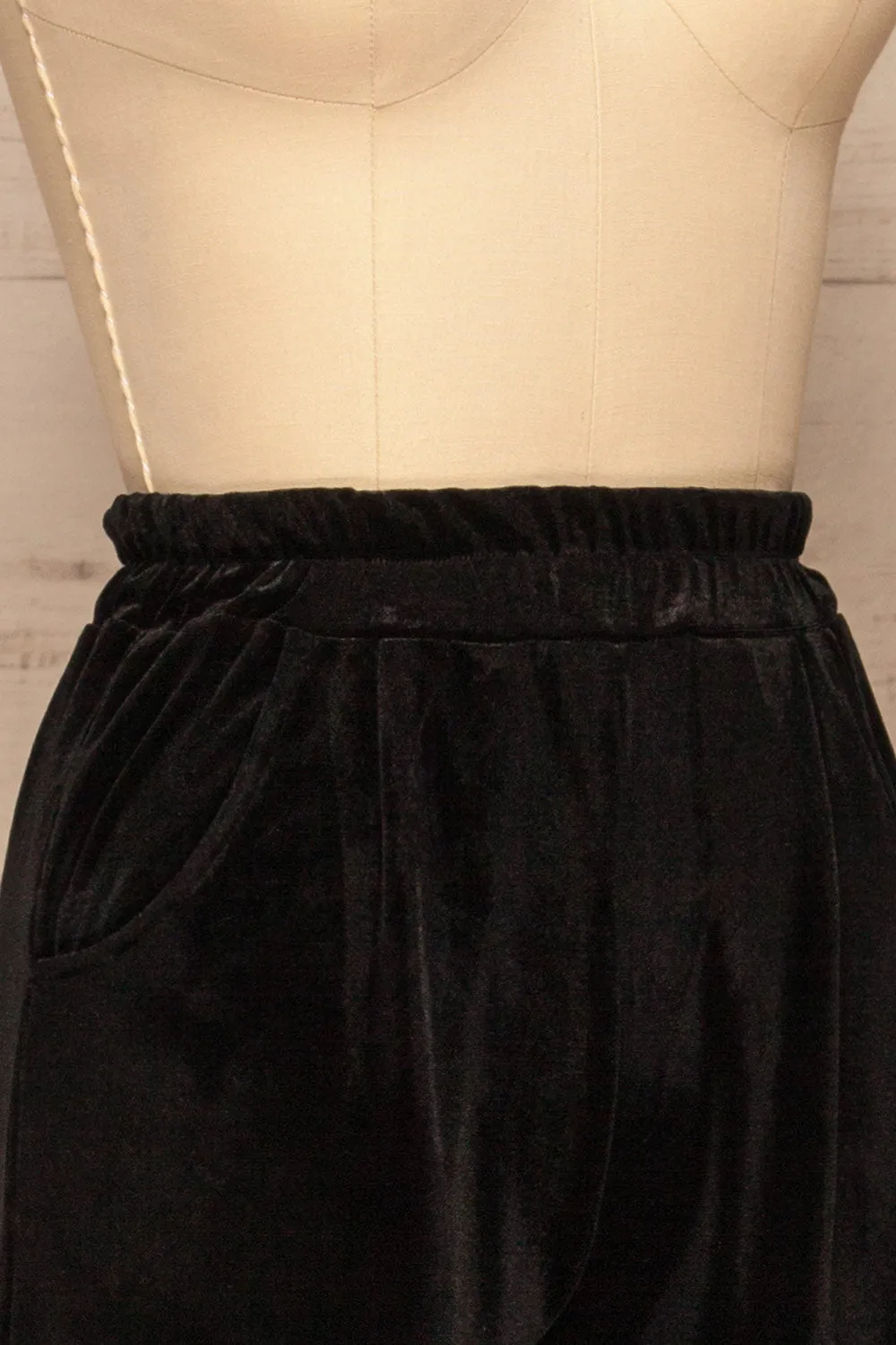 Ostroleka | Black Velvet Pants