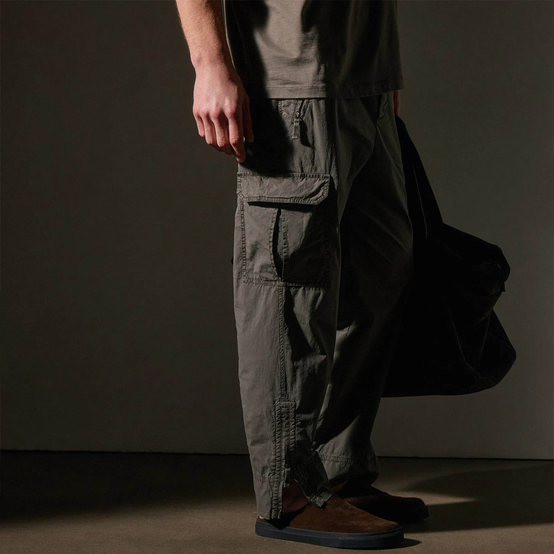 Parachute Poplin Cargo - Granite Pigment