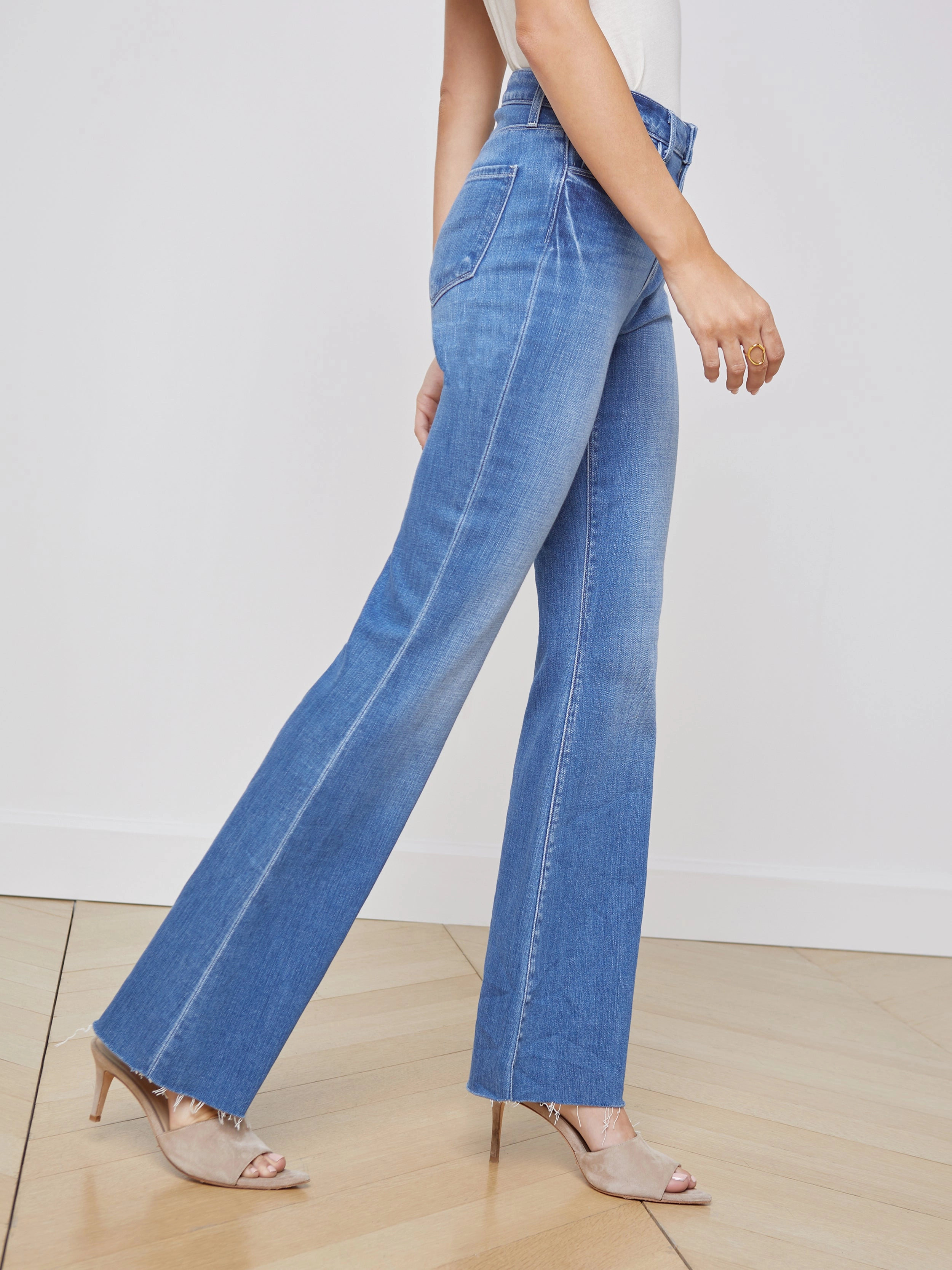 Sera Sneaker Flare Jean