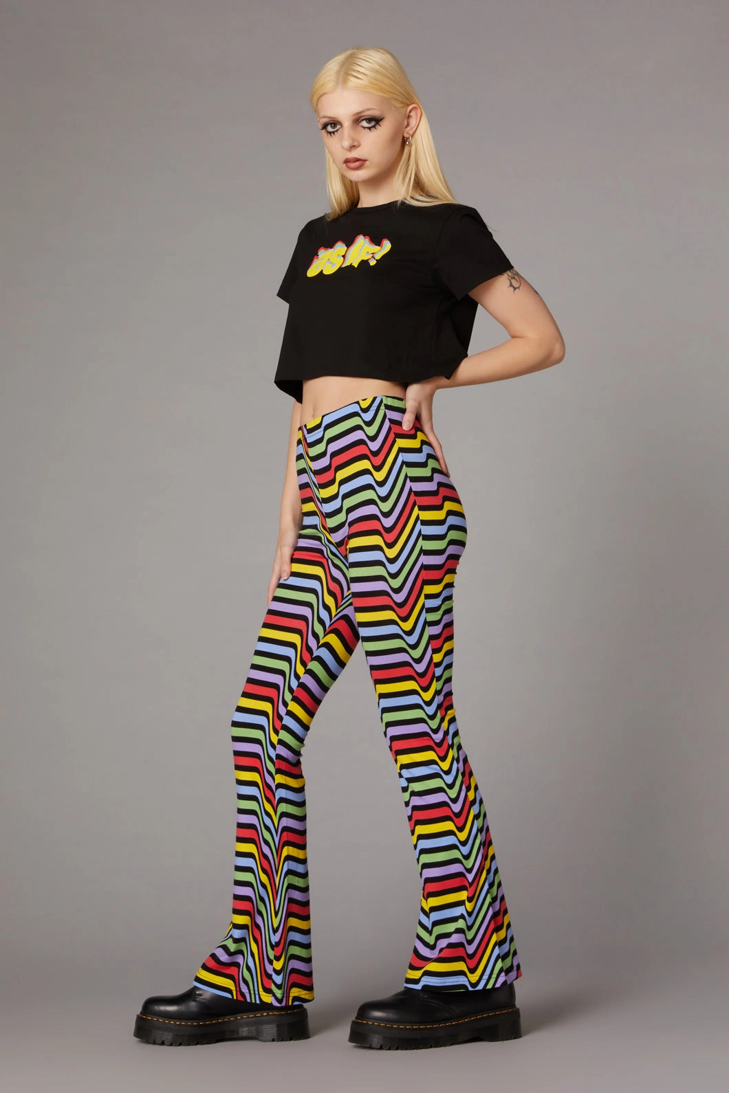 Warped Print Flare Pant